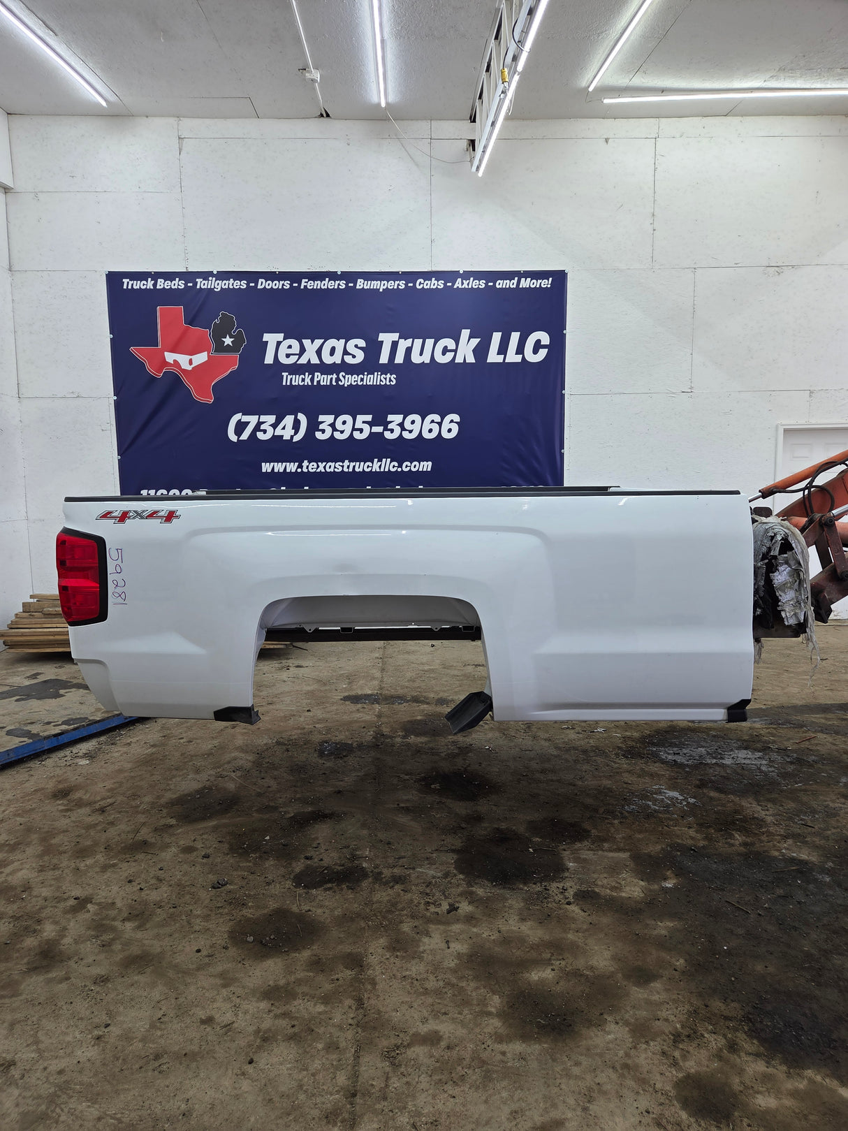 2014-2019 Chevrolet Silverado 1500 2500HD 3500HD 8' Long Truck Bed