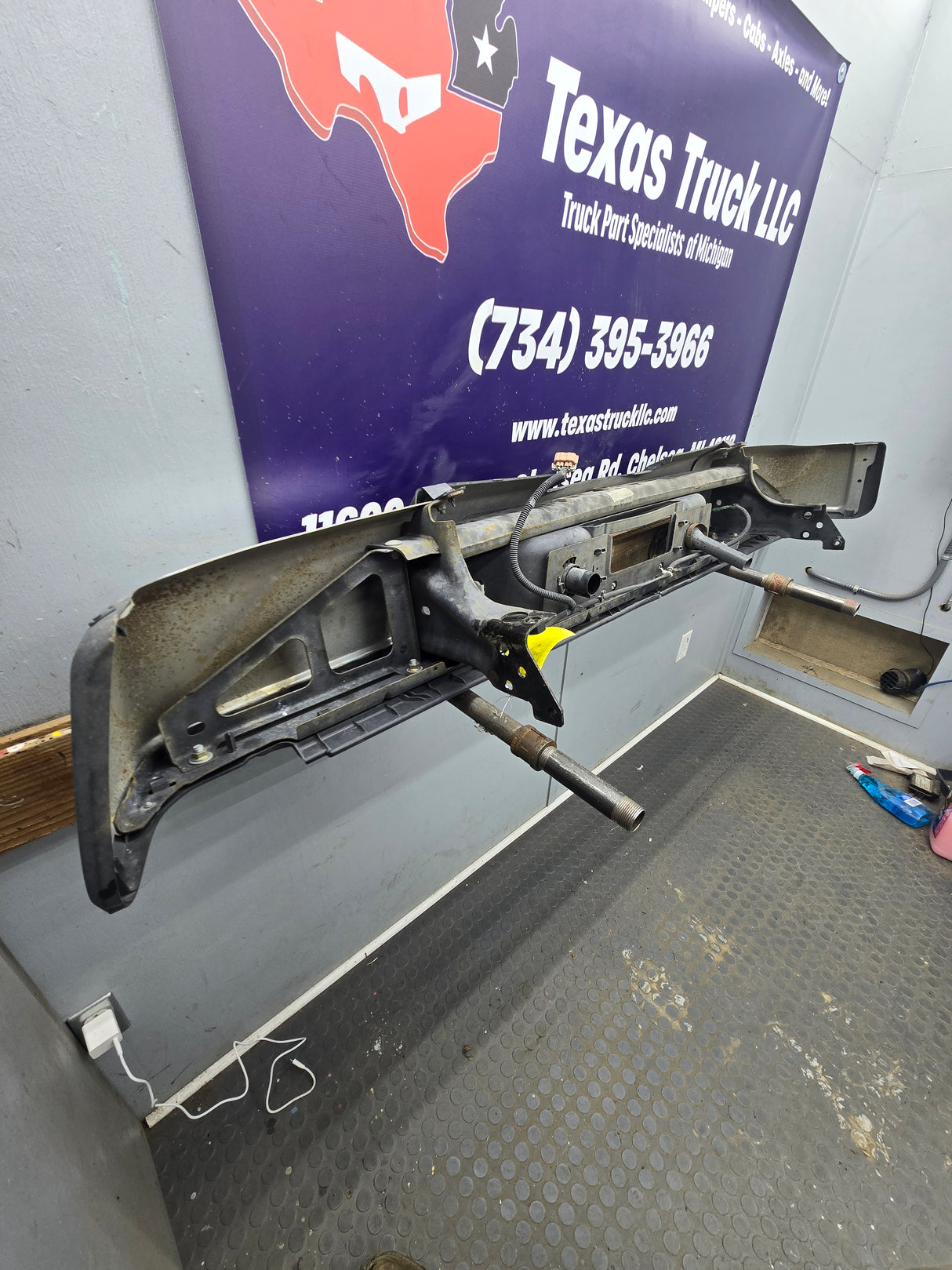2007-2010 Chevrolet Silverado / GMC Sierra 1500 Rear Bumper