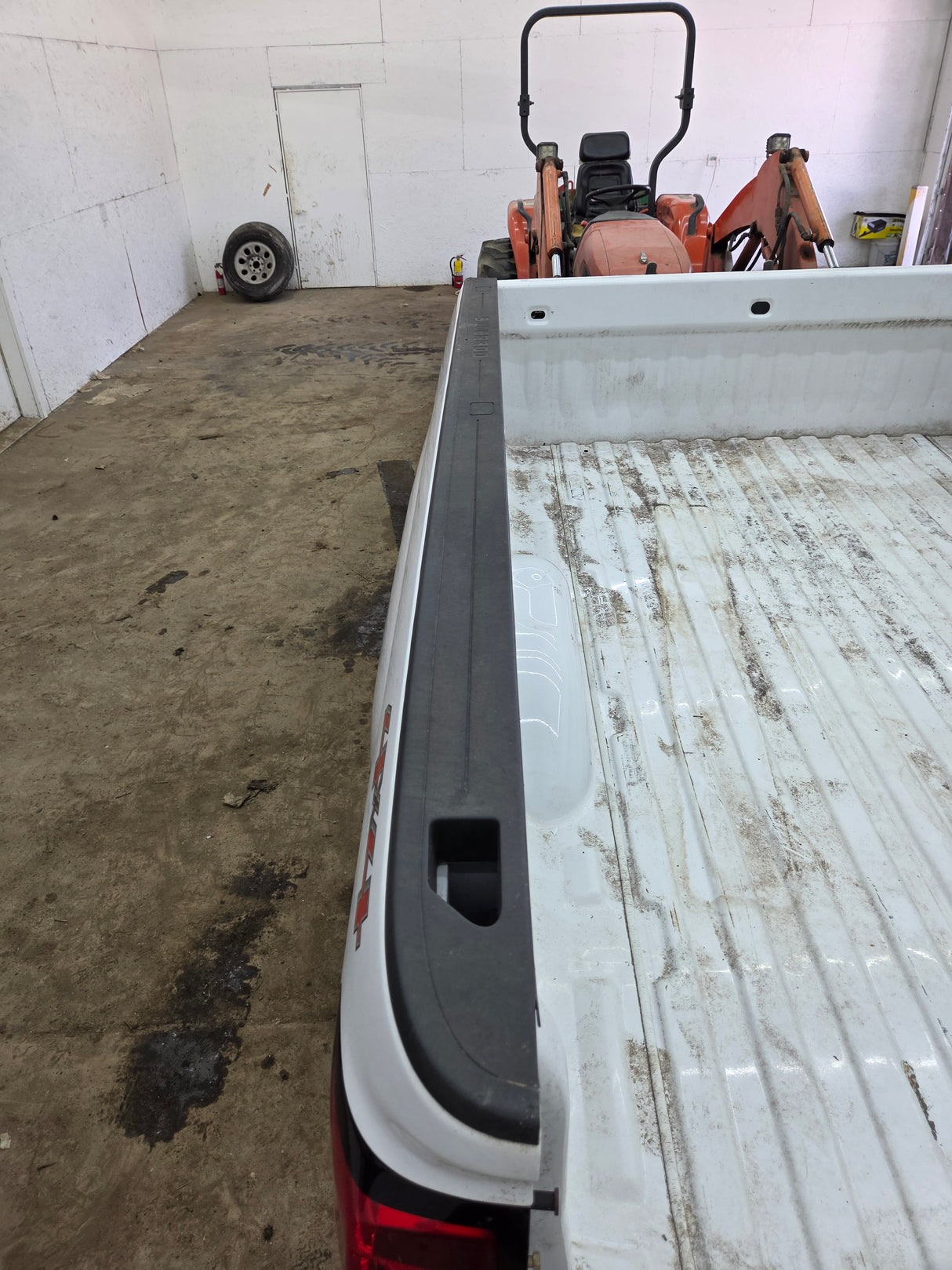 2014-2019 Chevrolet Silverado 1500 2500HD 3500HD 8' Long Truck Bed