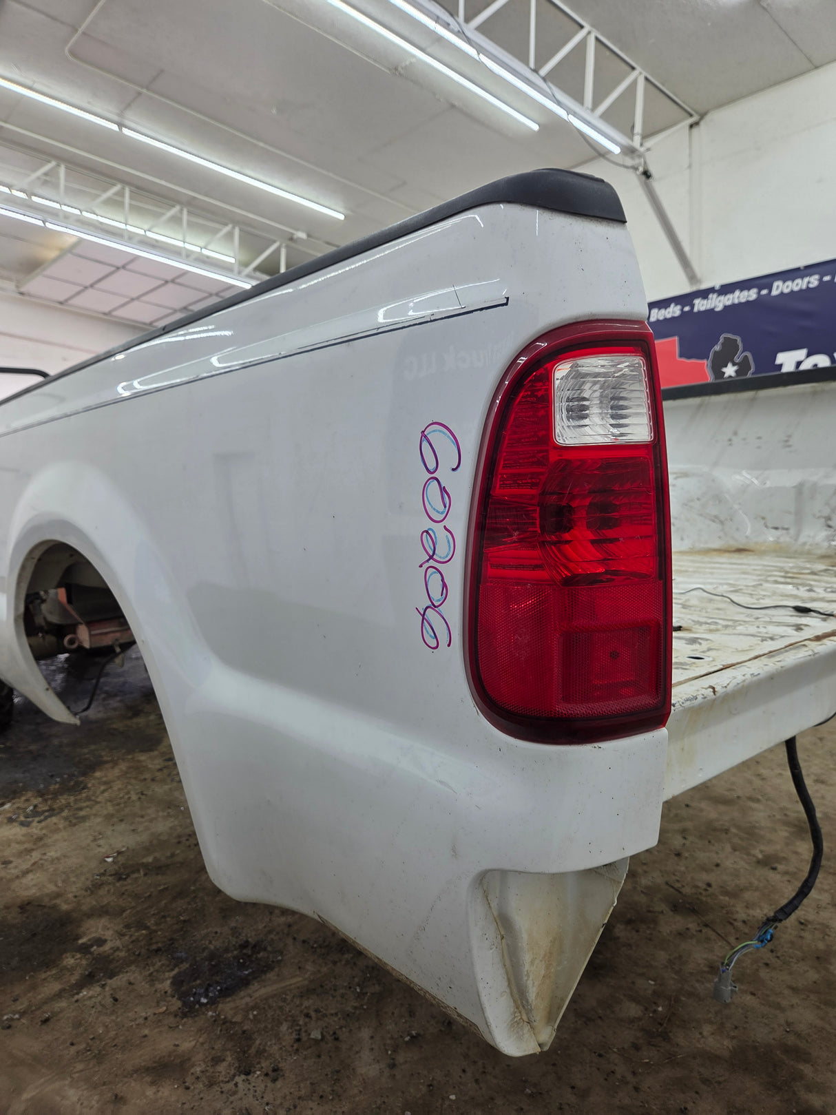 1999-2010 Ford F250 F350 Super Duty 8' Long Truck Bed