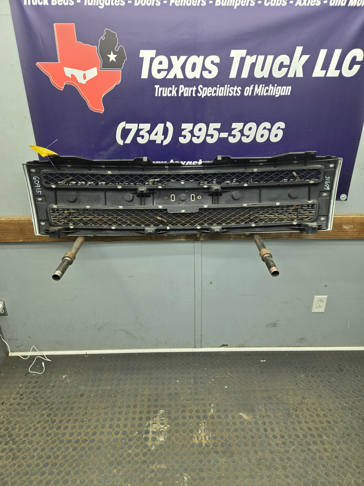 2007-2013 Chevrolet Silverado 1500 Chrome Grille