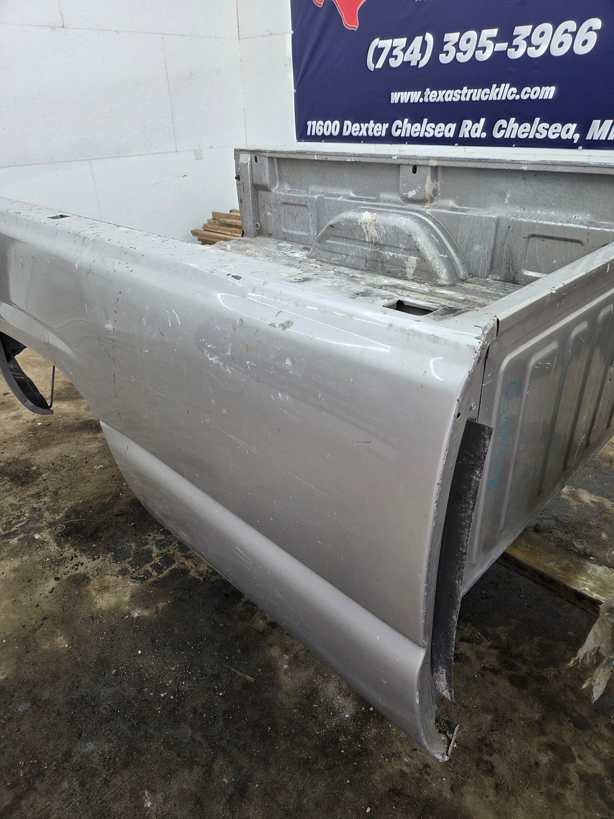 1999-2007 Chevrolet Silverado / GMC Sierra 1500 2500 3500 HD 8' Long Bed Truck Bed