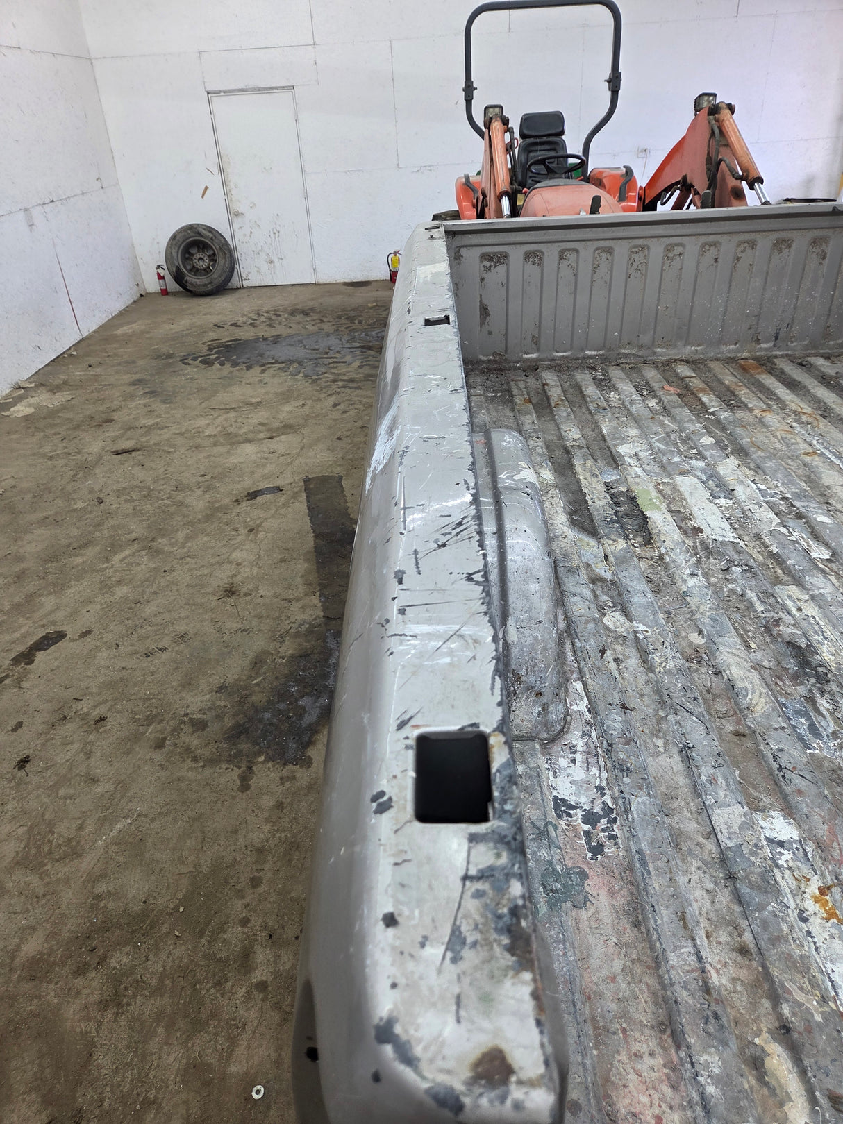 1999-2007 Chevrolet Silverado / GMC Sierra 1500 2500 3500 HD 8' Long Bed Truck Bed