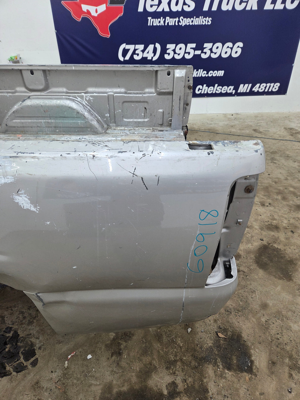 1999-2007 Chevrolet Silverado / GMC Sierra 1500 2500 3500 HD 8' Long Bed Truck Bed