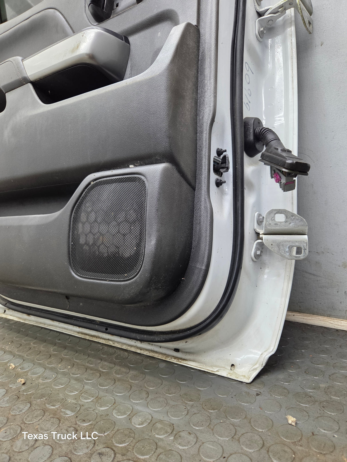 2014-2019 Chevrolet Silverado / GMC Sierra LH Rear Driver Side Crew Cab Door 1500 2500 3500 HD