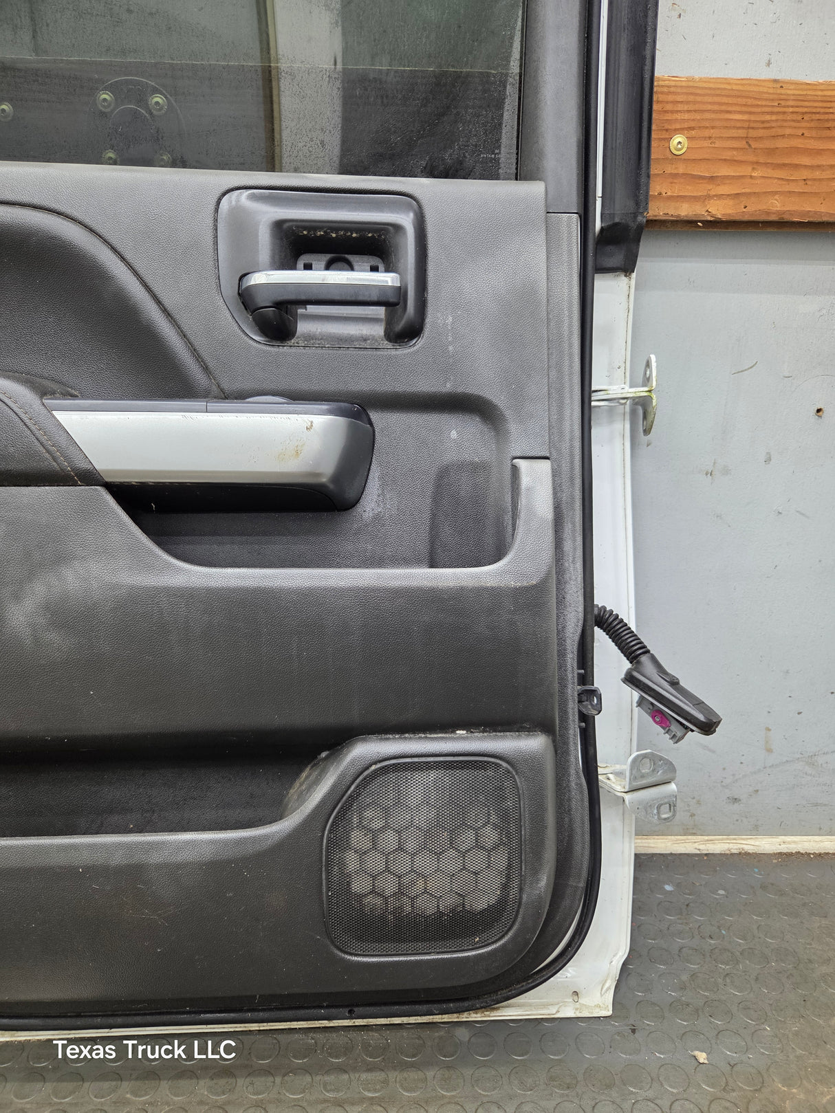 2014-2019 Chevrolet Silverado / GMC Sierra LH Rear Driver Side Crew Cab Door 1500 2500 3500 HD