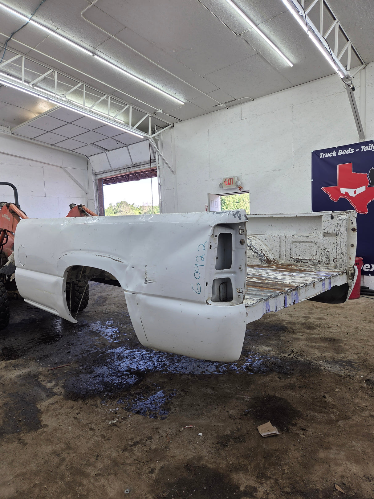 1999-2007 Chevrolet Silverado / GMC Sierra 1500 2500 3500 HD 8' Long Bed Truck Bed