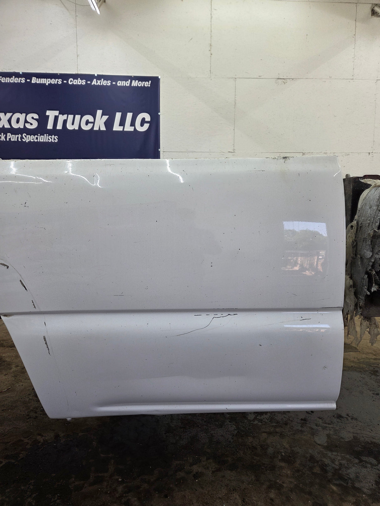 1999-2007 Chevrolet Silverado / GMC Sierra 1500 2500 3500 HD 8' Long Bed Truck Bed