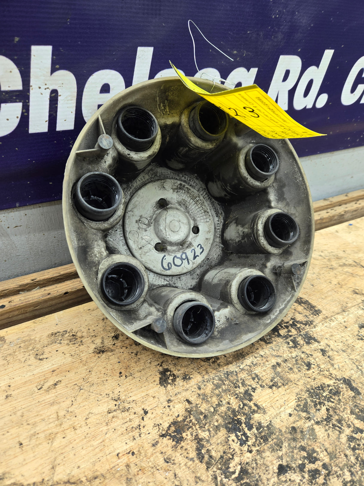 1999-2006 Chevy Silverado Center Cap Hub Cap