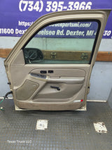 1999-2006 Chevrolet Silverado / GMC Sierra 1500 2500 3500 HD Front Passenger Side Door RH
