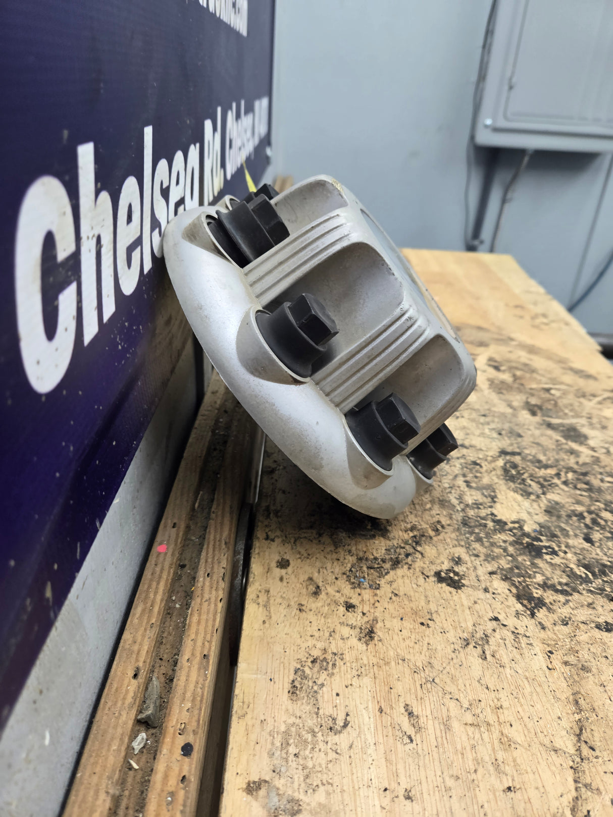 1999-2006 Chevy Silverado Center Cap Hub Cap