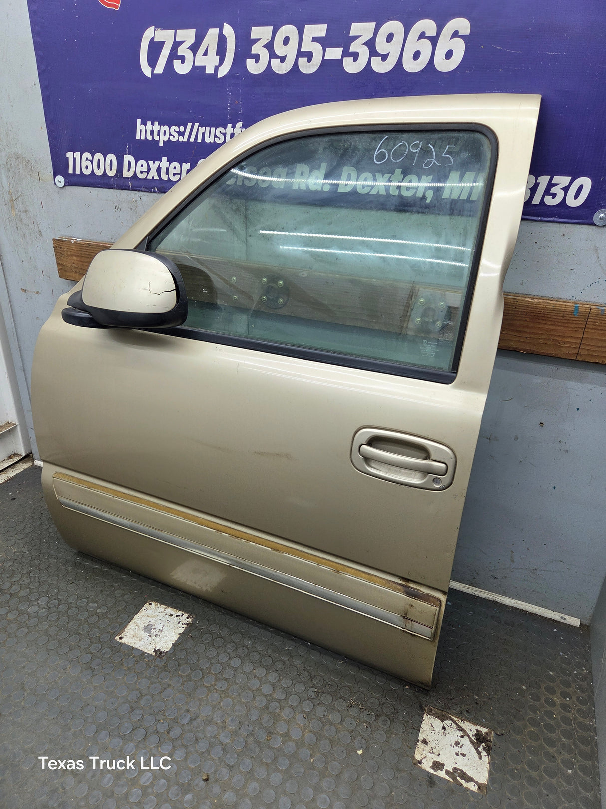 1999-2006 Chevrolet Silverado / GMC Sierra 1500 2500 3500 HD Front Driver Side Door LH