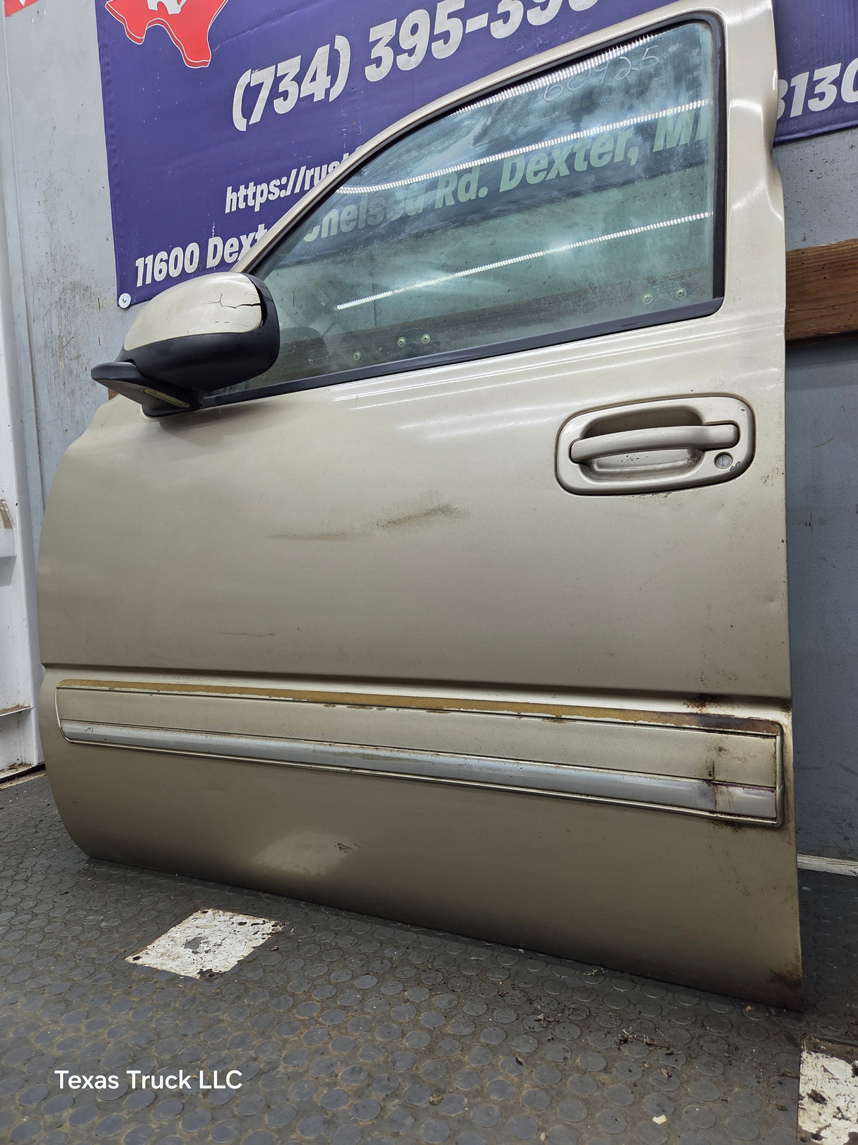 1999-2006 Chevrolet Silverado / GMC Sierra 1500 2500 3500 HD Front Driver Side Door LH