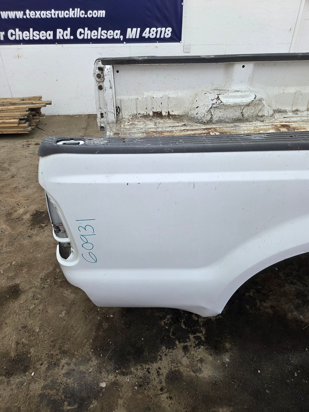 1999-2010 Ford F250 F350 Super Duty 8' Long Truck Bed