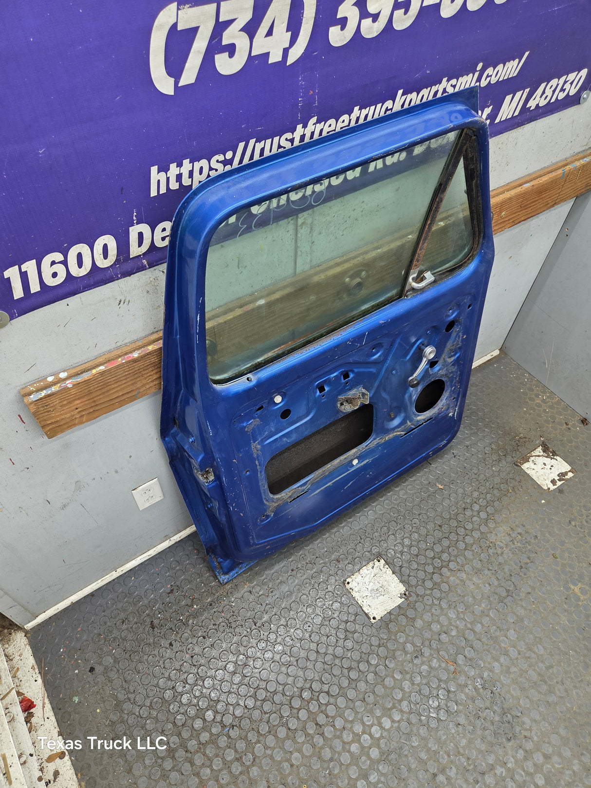 1973-1979 Ford F100 F150 F250 F350 LH Driver Side Front Door