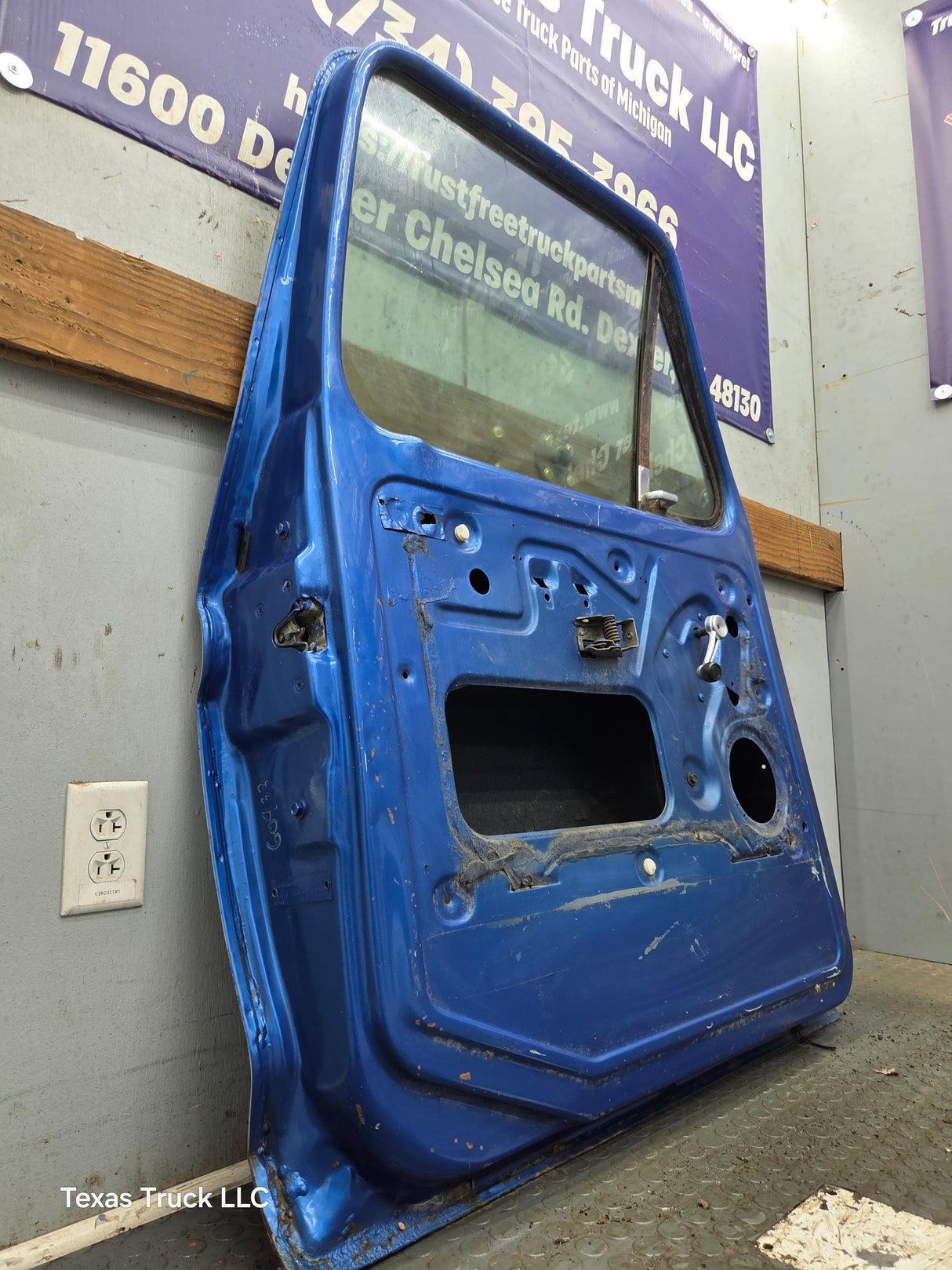 1973-1979 Ford F100 F150 F250 F350 LH Driver Side Front Door