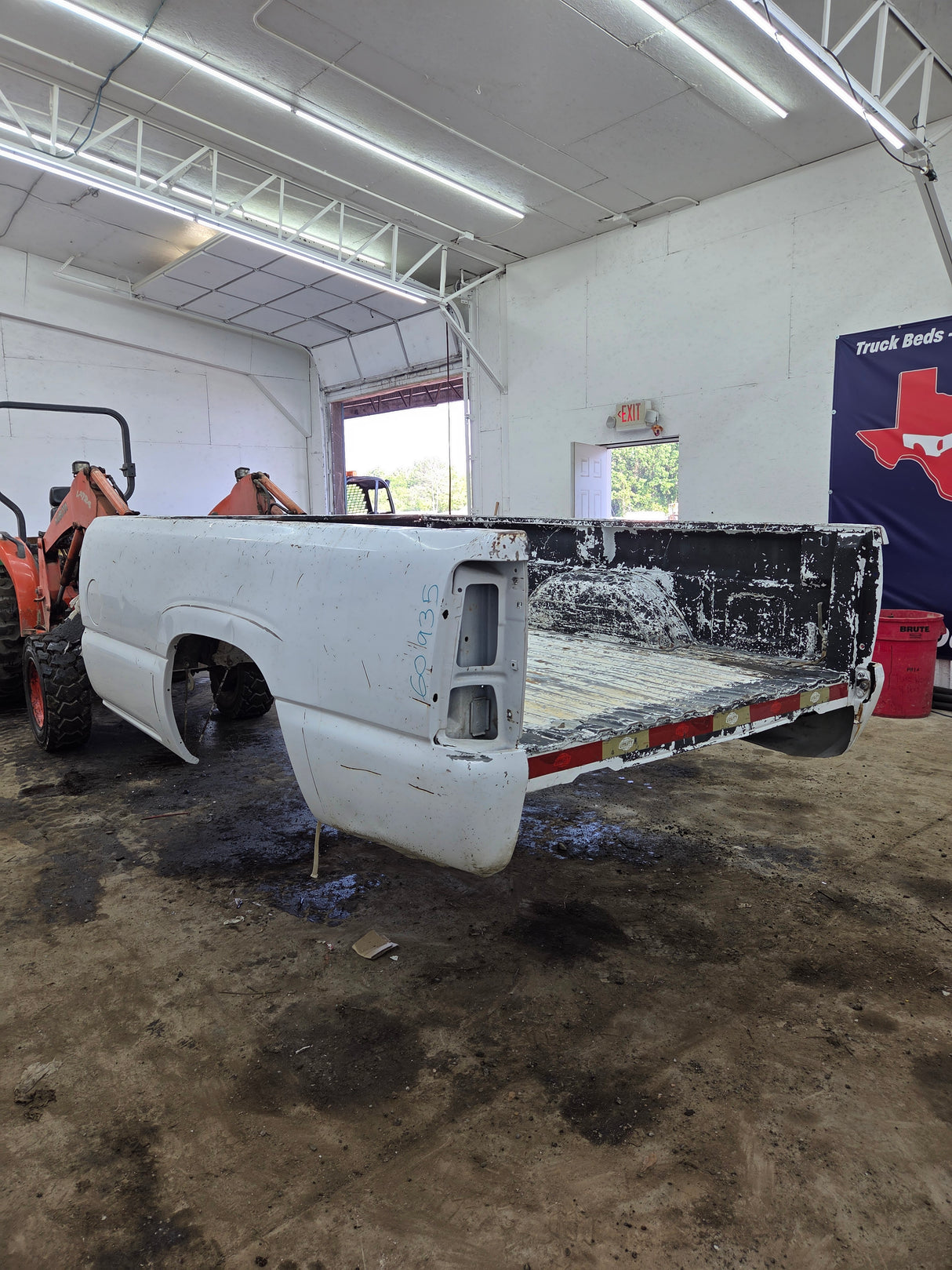 1999-2007 Chevrolet Silverado / GMC Sierra 1500 2500 3500 HD 8' Long Bed Truck Bed