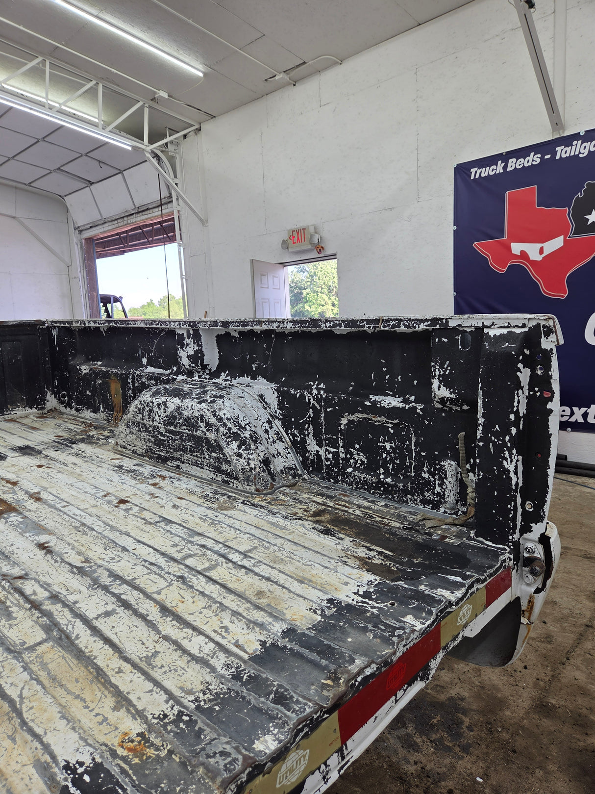 1999-2007 Chevrolet Silverado / GMC Sierra 1500 2500 3500 HD 8' Long Bed Truck Bed
