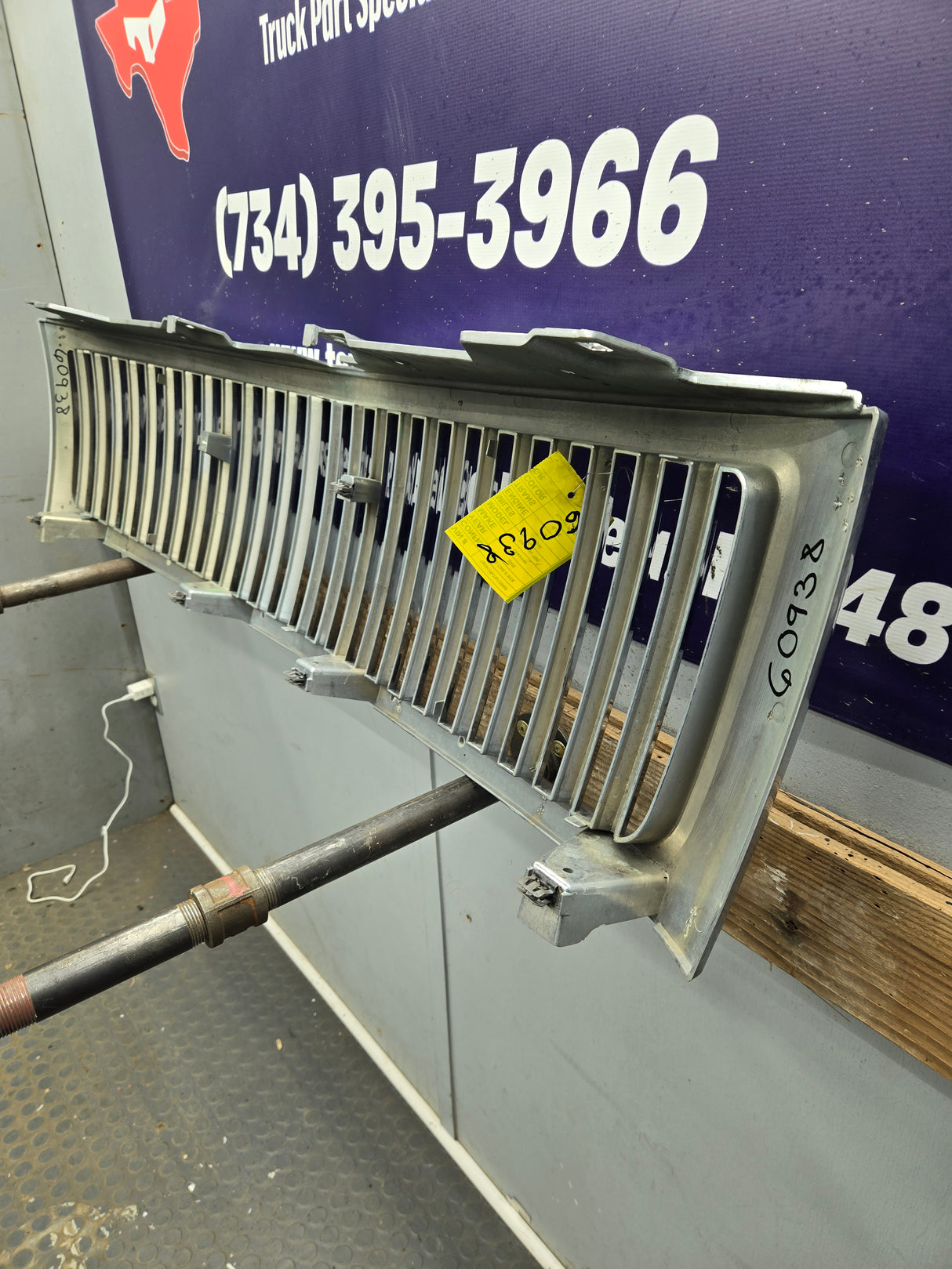 2007-2013 Chevrolet Silverado 1500 Chrome Grille