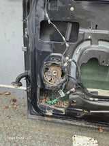 1999-2006 Chevrolet Silverado / GMC Sierra 1500 2500 3500 HD Front Passenger Side Door RH