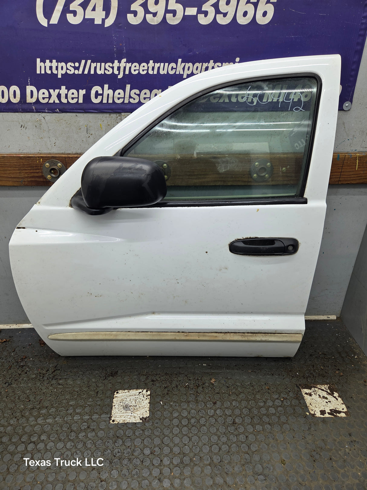 2005-2011 Dodge Dakota Driver Side LH Front Door