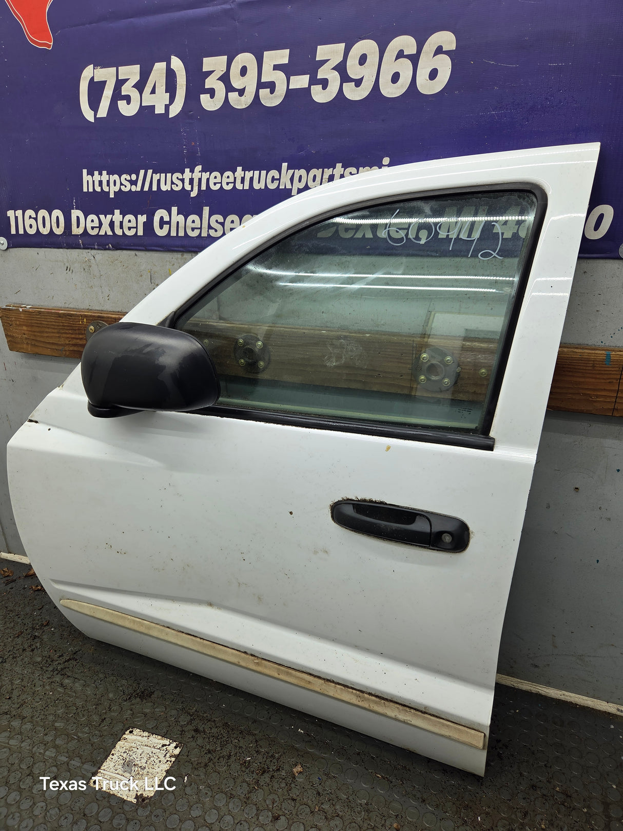2005-2011 Dodge Dakota Driver Side LH Front Door