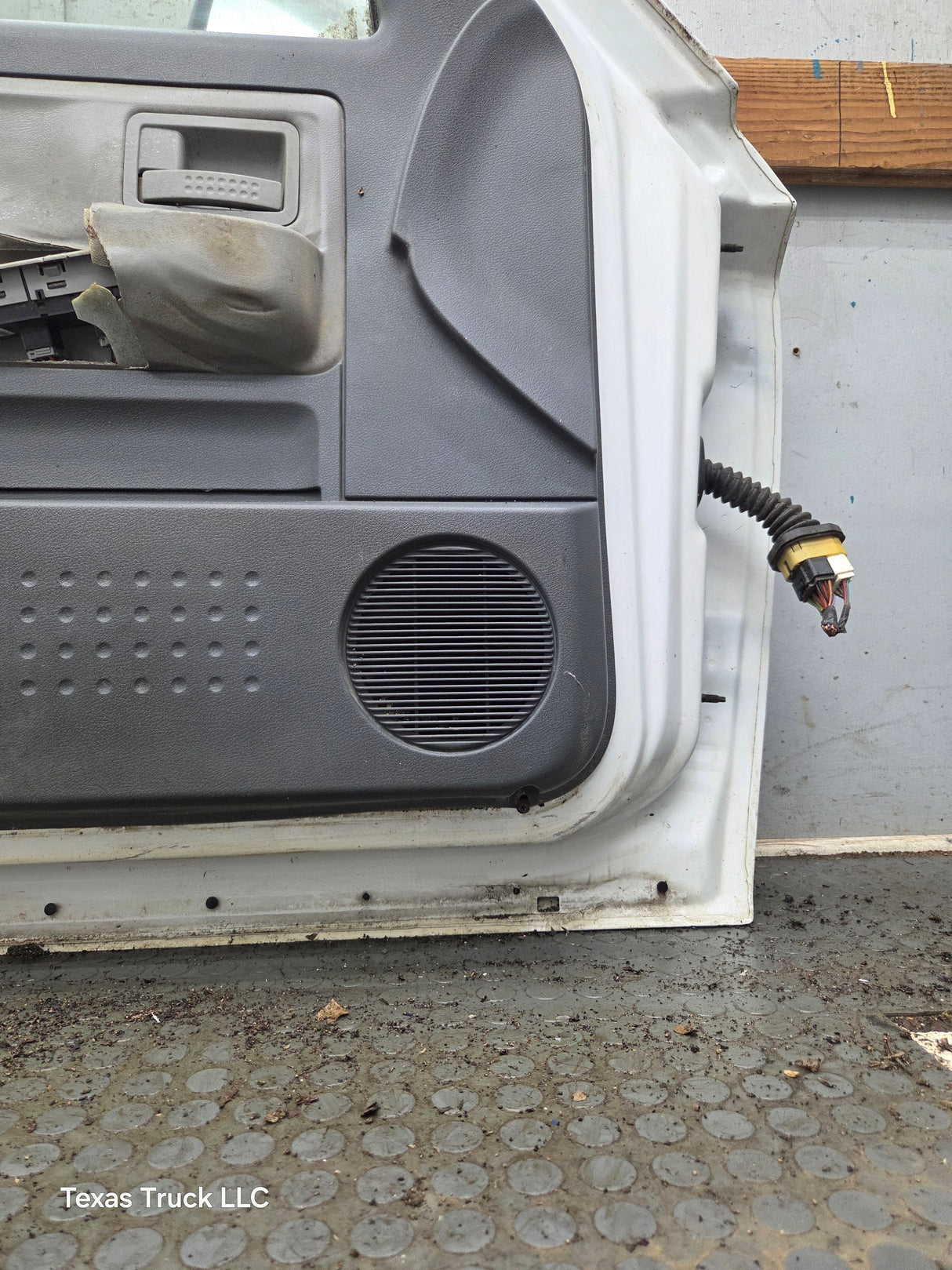 2005-2011 Dodge Dakota Driver Side LH Front Door