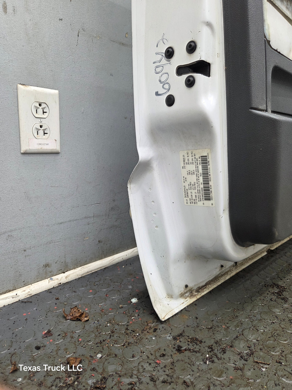 2005-2011 Dodge Dakota Driver Side LH Front Door