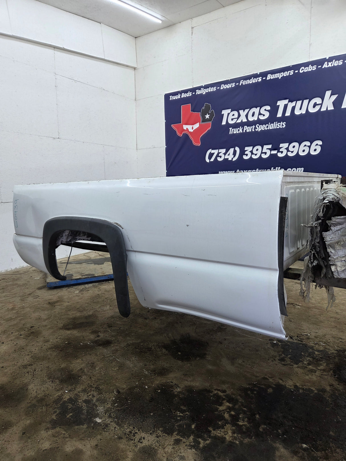 1999-2007 Chevrolet Silverado / GMC Sierra 1500 2500 3500 HD 8' Long Bed Truck Bed