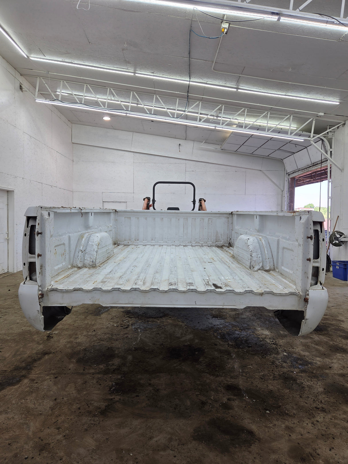 1999-2007 Chevrolet Silverado / GMC Sierra 1500 2500 3500 HD 8' Long Bed Truck Bed