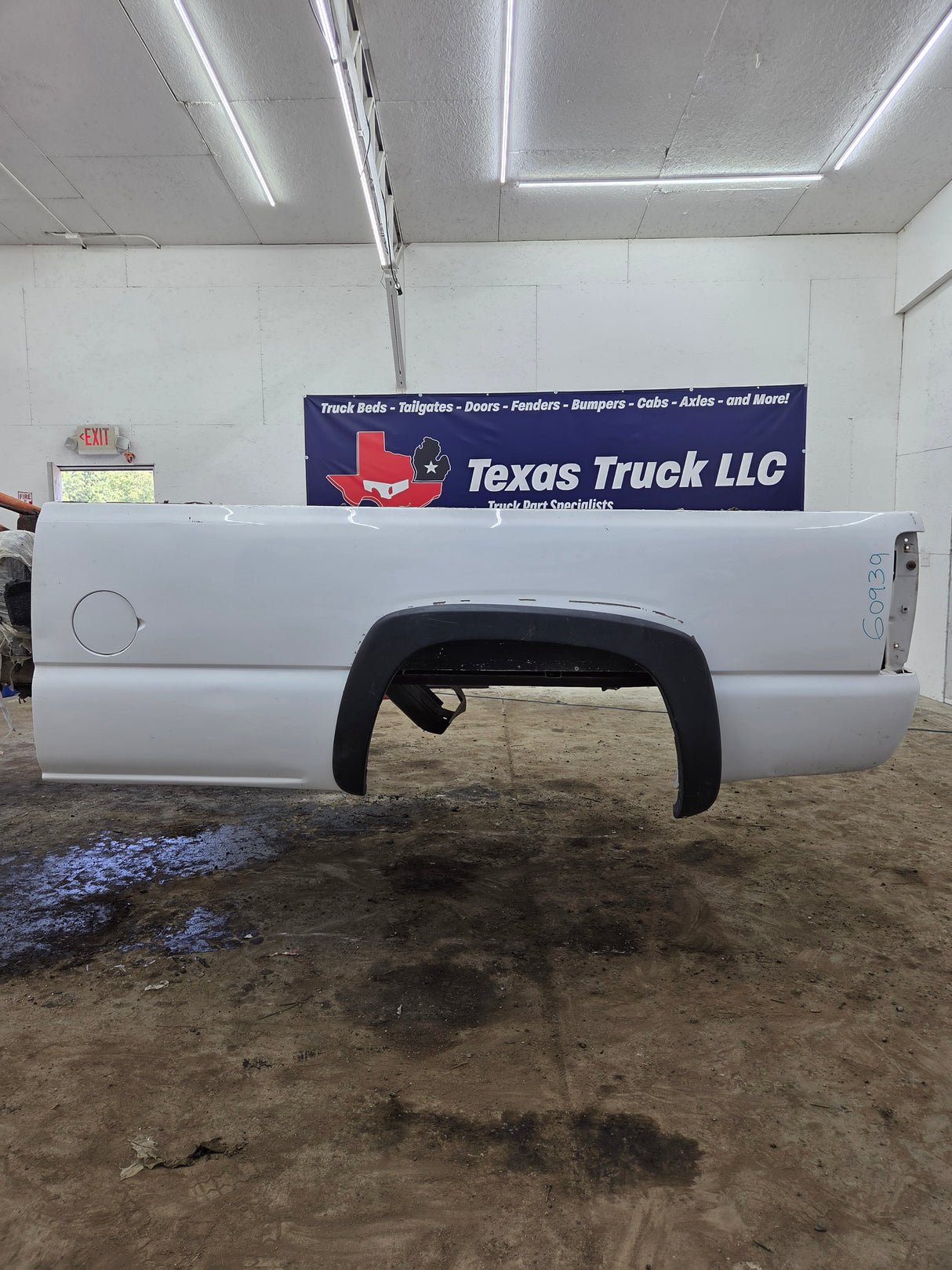 1999-2007 Chevrolet Silverado / GMC Sierra 1500 2500 3500 HD 8' Long Bed Truck Bed