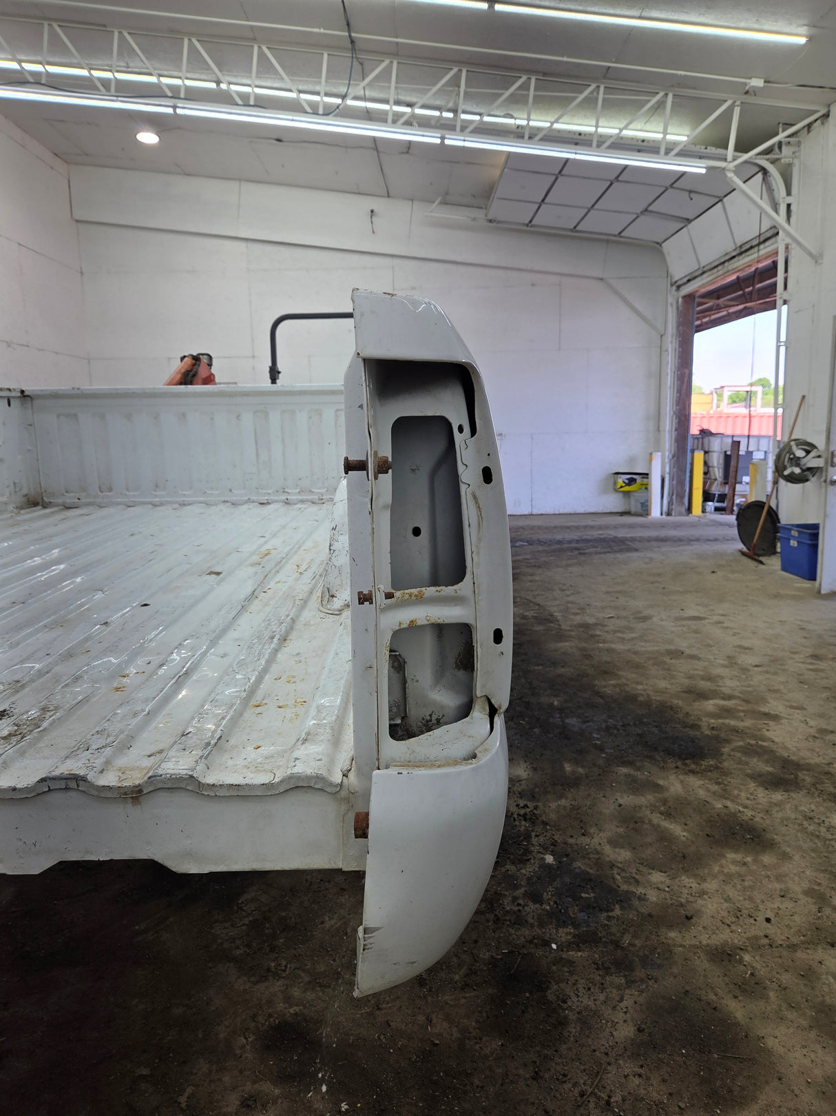 1999-2007 Chevrolet Silverado / GMC Sierra 1500 2500 3500 HD 8' Long Bed Truck Bed