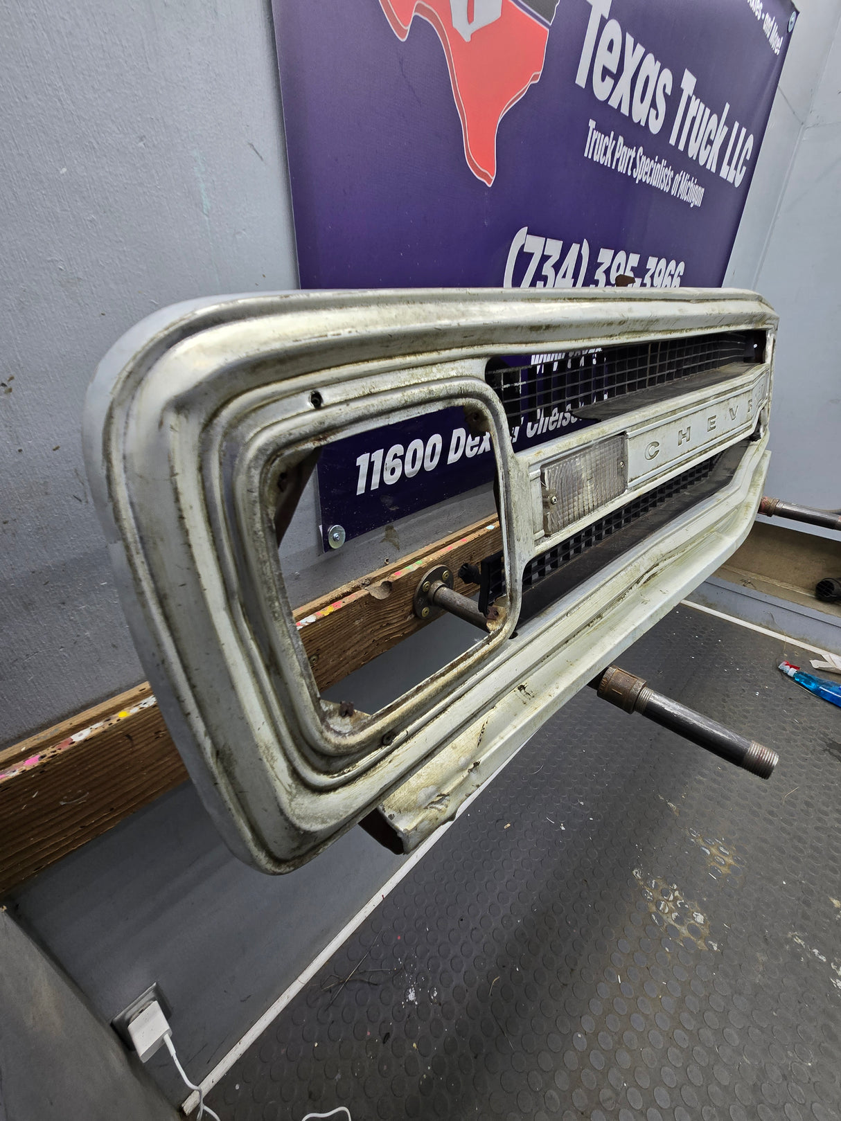 1969-1970 Chevrolet K / C Series Grill