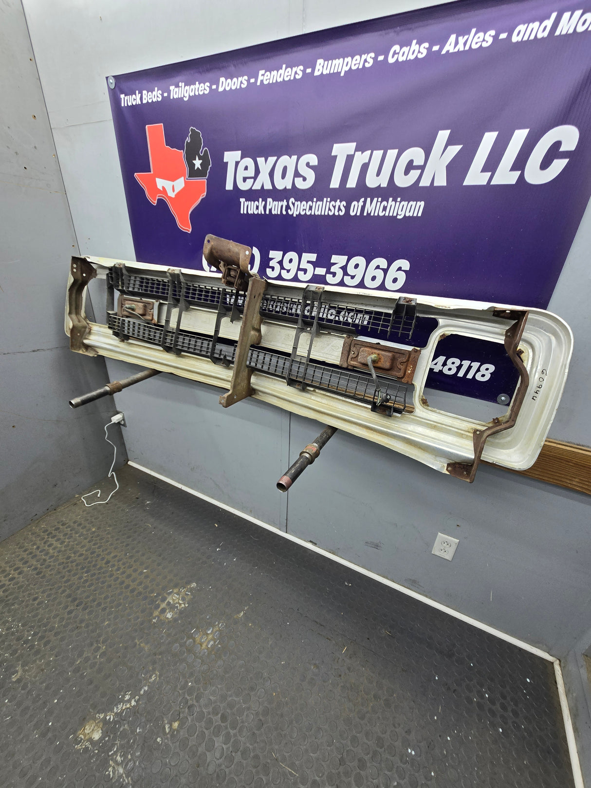 1969-1970 Chevrolet K / C Series Grill