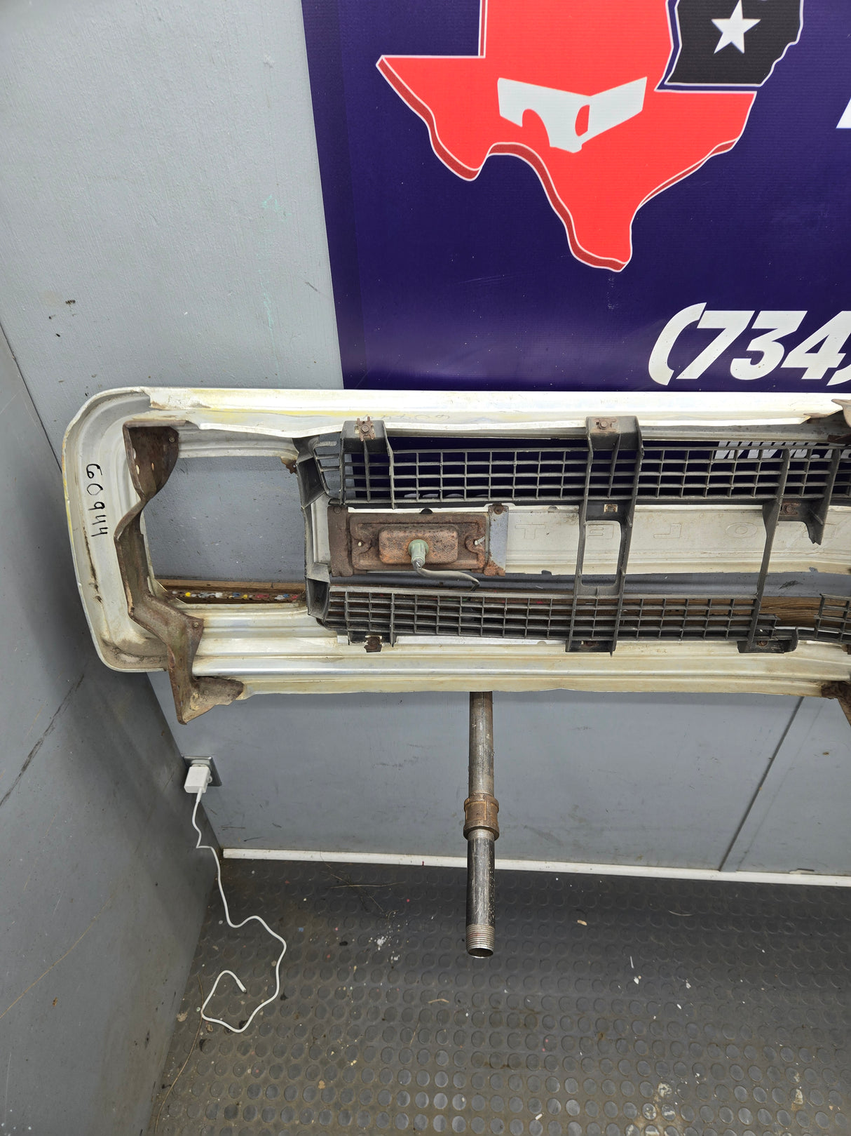 1969-1970 Chevrolet K / C Series Grill