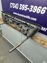 2004-2007 E-150 E-250 E-350 E-450 Econoline Van Grill