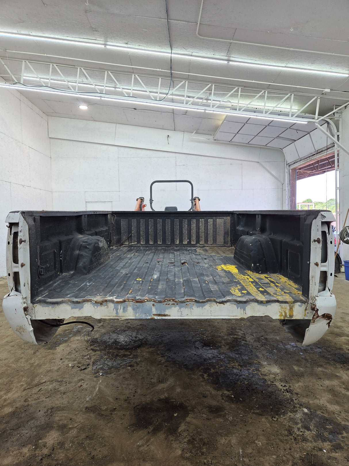 1999-2007 Chevrolet Silverado / GMC Sierra 1500 2500 3500 HD 8' Long Bed Truck Bed