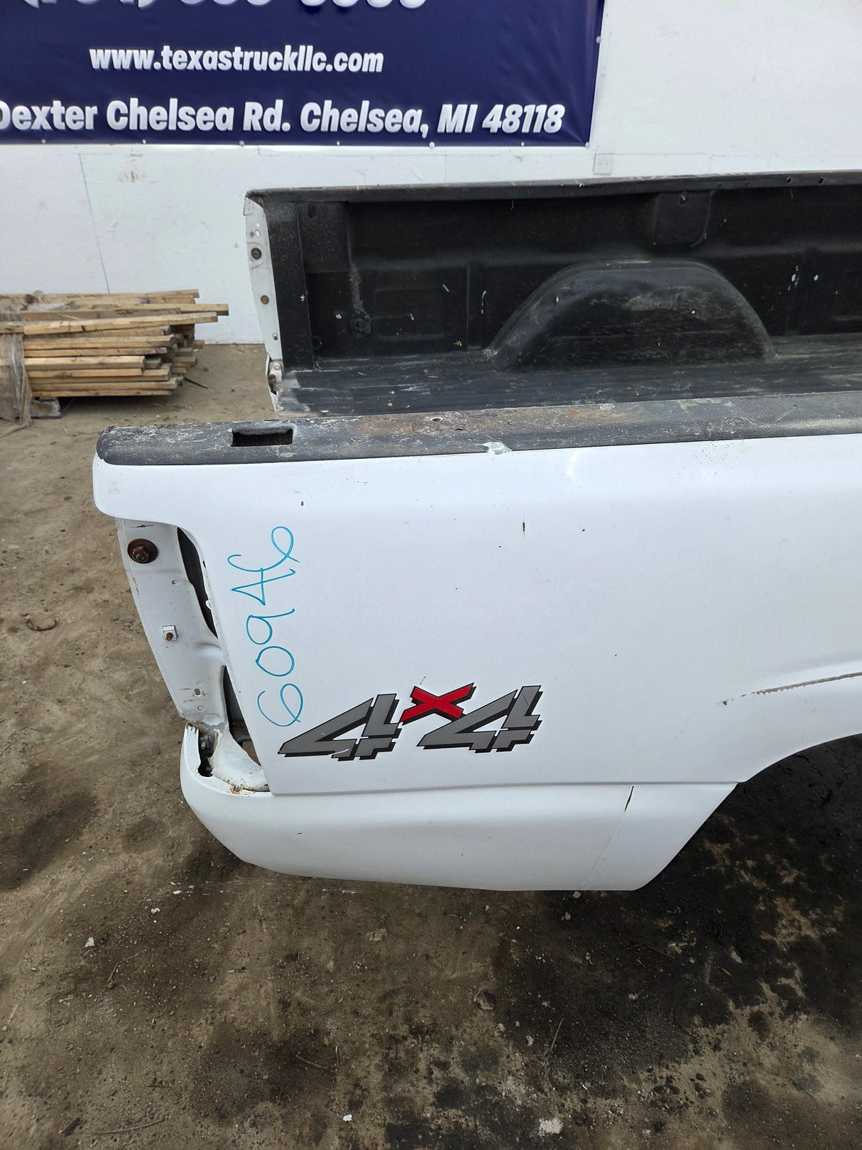 1999-2007 Chevrolet Silverado / GMC Sierra 1500 2500 3500 HD 8' Long Bed Truck Bed
