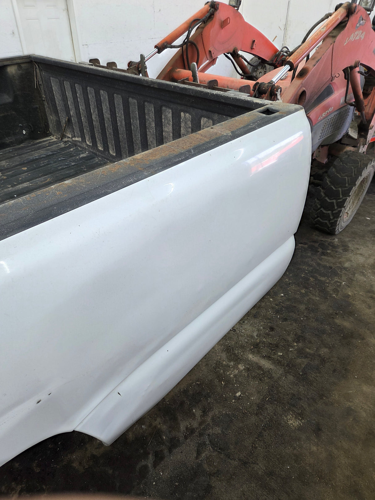 1999-2007 Chevrolet Silverado / GMC Sierra 1500 2500 3500 HD 8' Long Bed Truck Bed