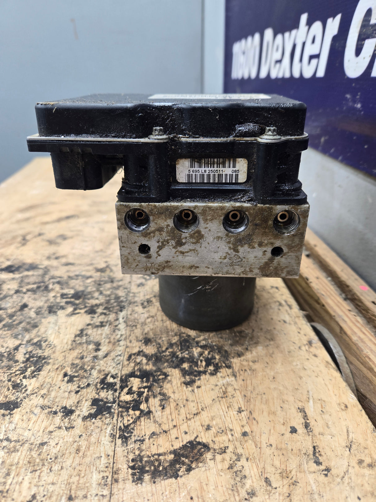 2009-2013 Chevrolet Silverado GMC ABS Pump Module Control Assembly 1500