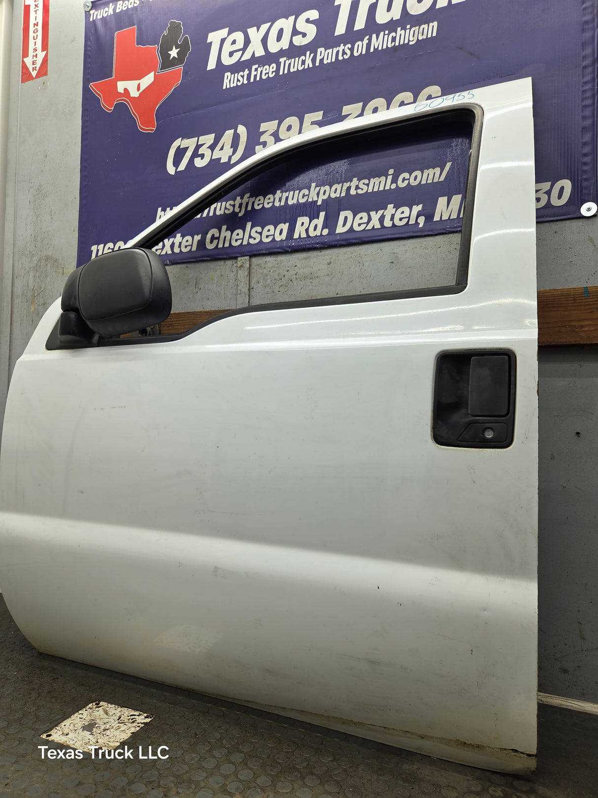 1999-2011 Ford Super Duty LH Driver Side Front Door F250 F350 F450 F550