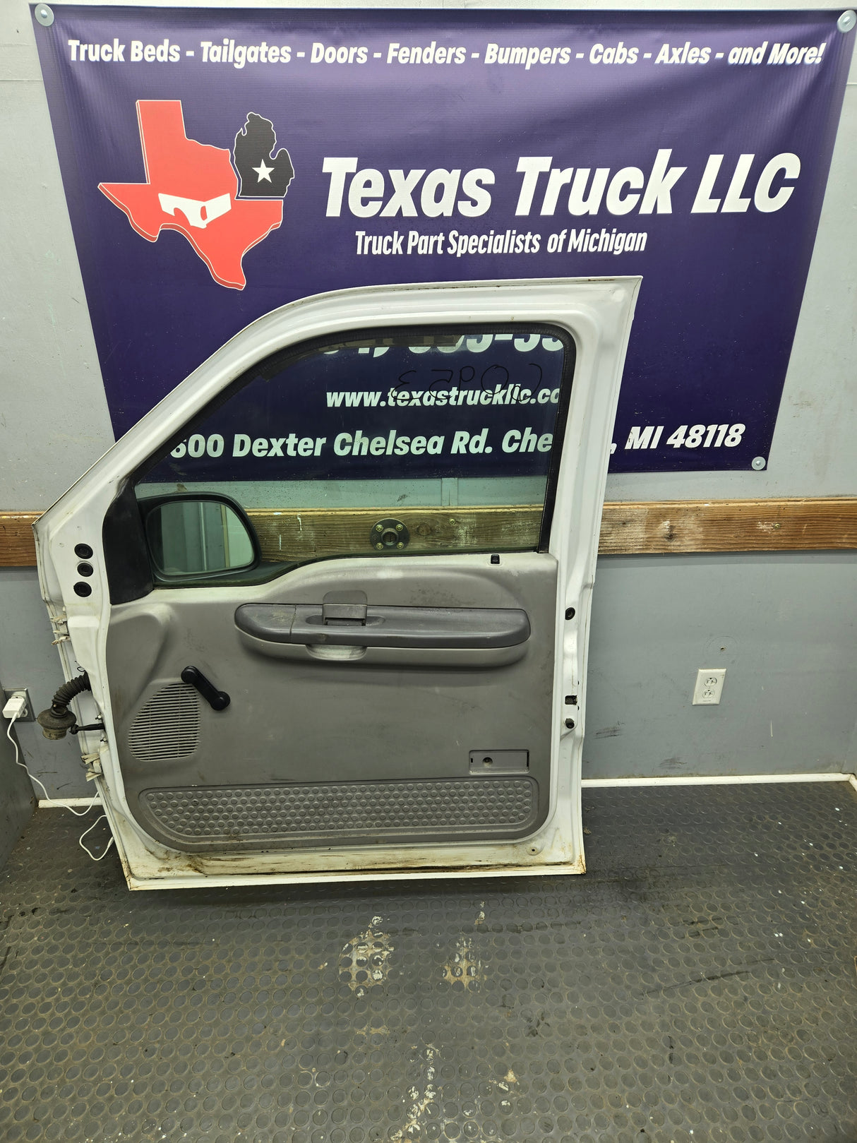 1999-2011 Ford Super Duty / Excursion Front Passenger Side RH Door F250 F350 F450 F550