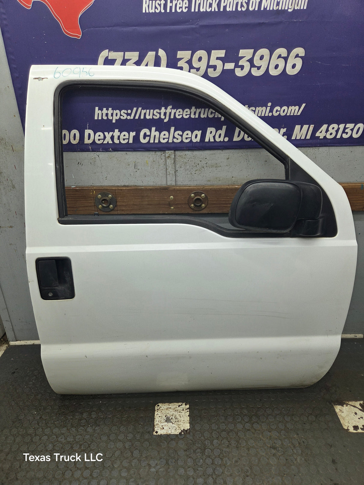 1999-2011 Ford Super Duty / Excursion Front Passenger Side RH Door F250 F350 F450 F550