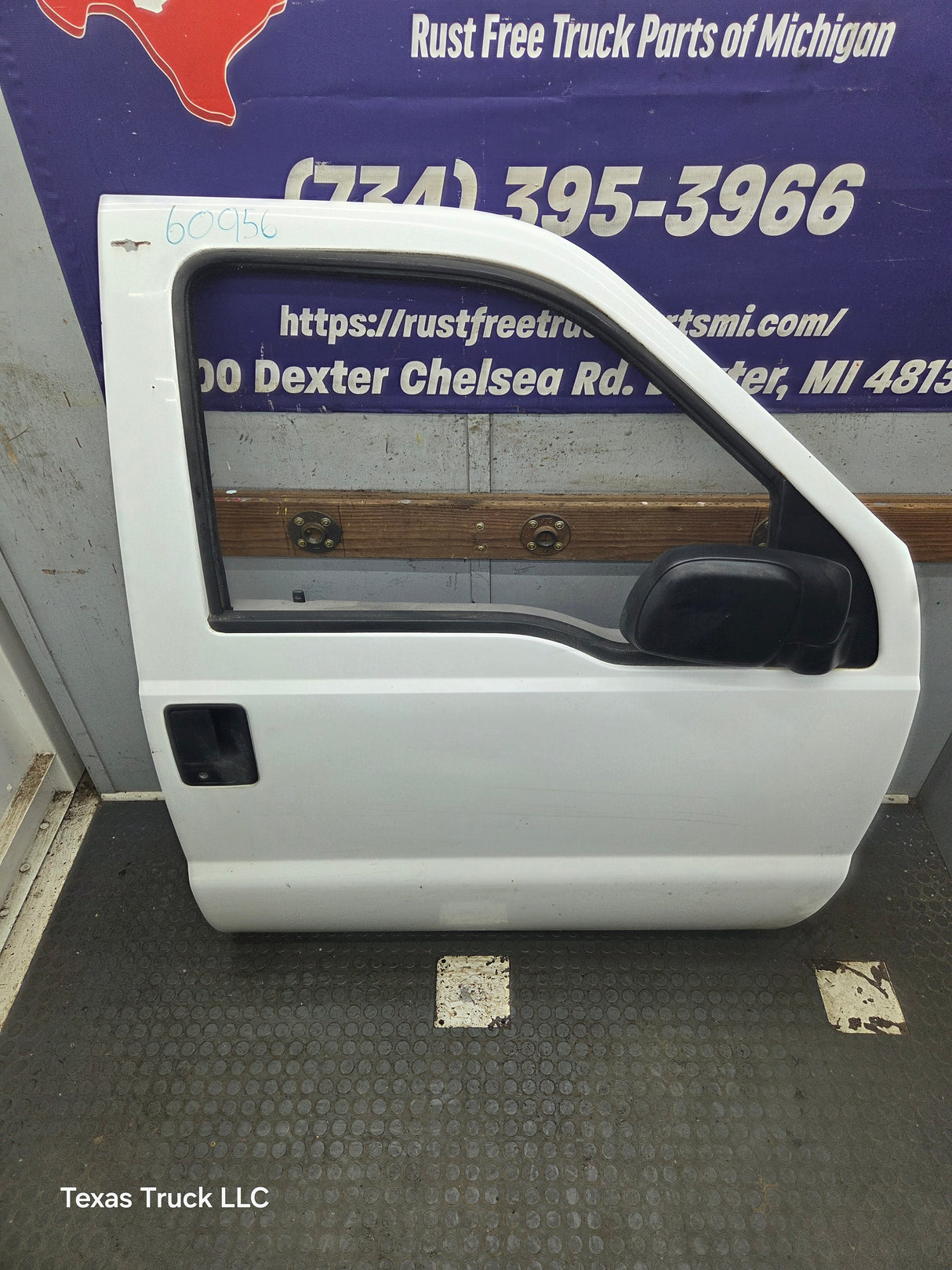 1999-2011 Ford Super Duty / Excursion Front Passenger Side RH Door F250 F350 F450 F550
