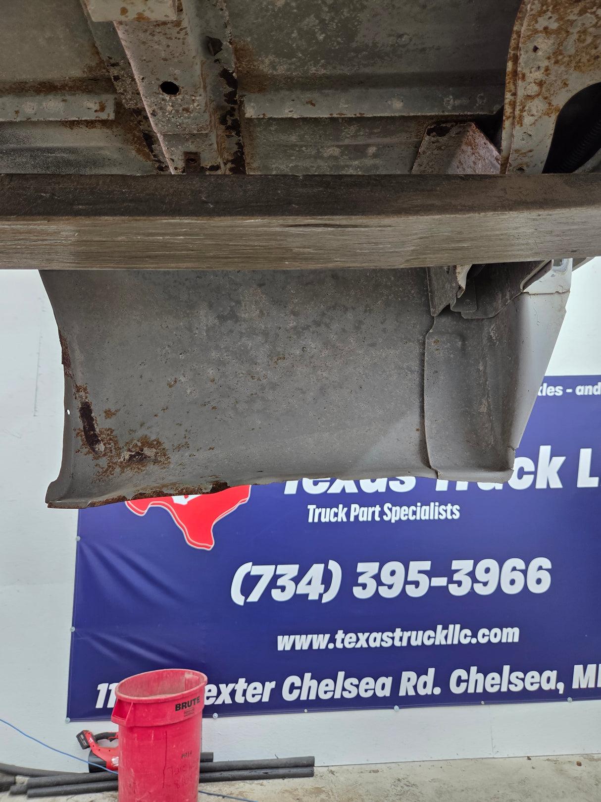 1999-2010 Ford Super Duty F250 F350 6' 9" Short Truck Bed
