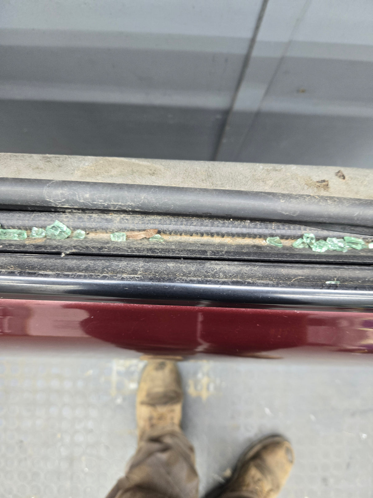 1999-2006 Chevrolet Silverado / GMC Sierra 1500 2500 3500 HD Front Driver Side Door LH