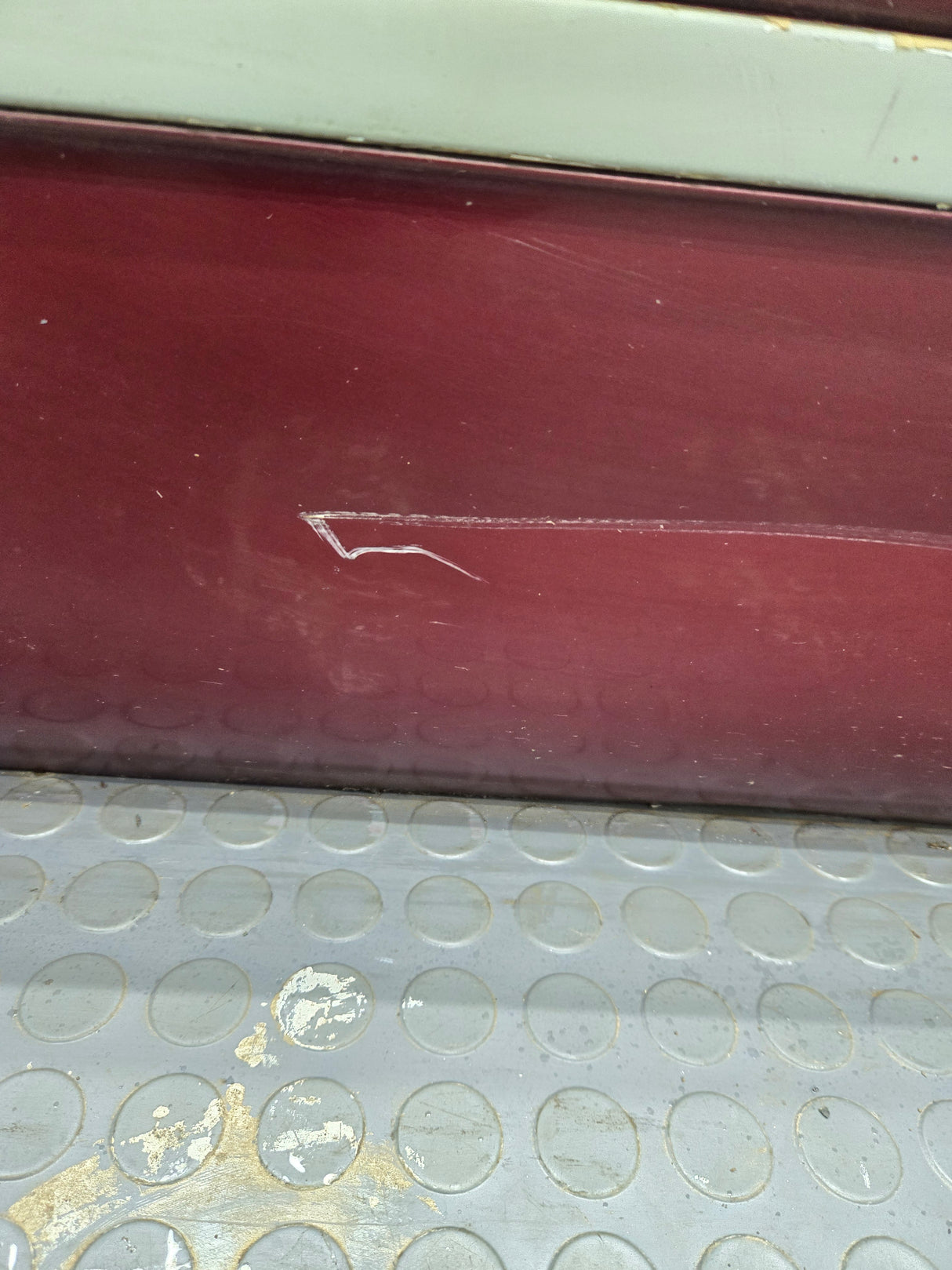 1999-2006 Chevrolet Silverado / GMC Sierra 1500 2500 3500 HD Front Driver Side Door LH