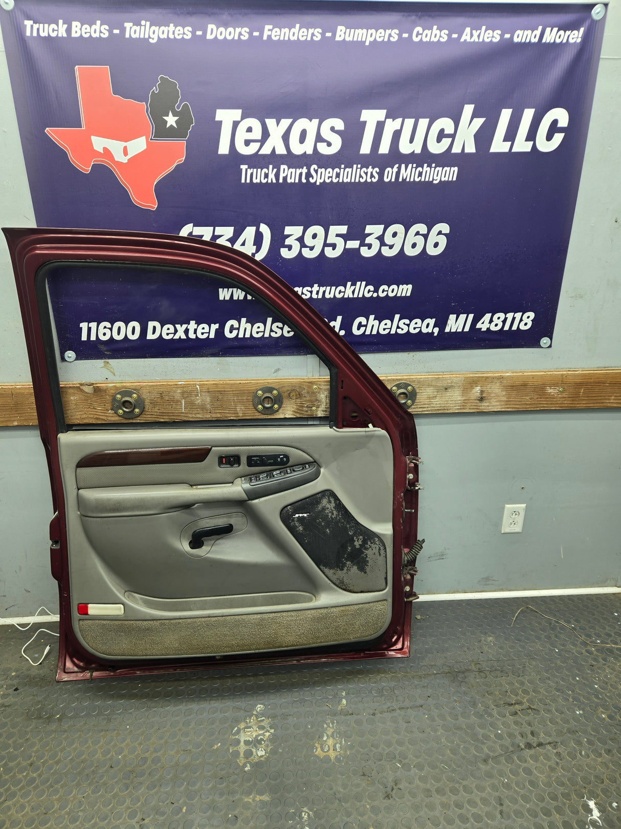 1999-2006 Chevrolet Silverado / GMC Sierra 1500 2500 3500 HD Front Driver Side Door LH