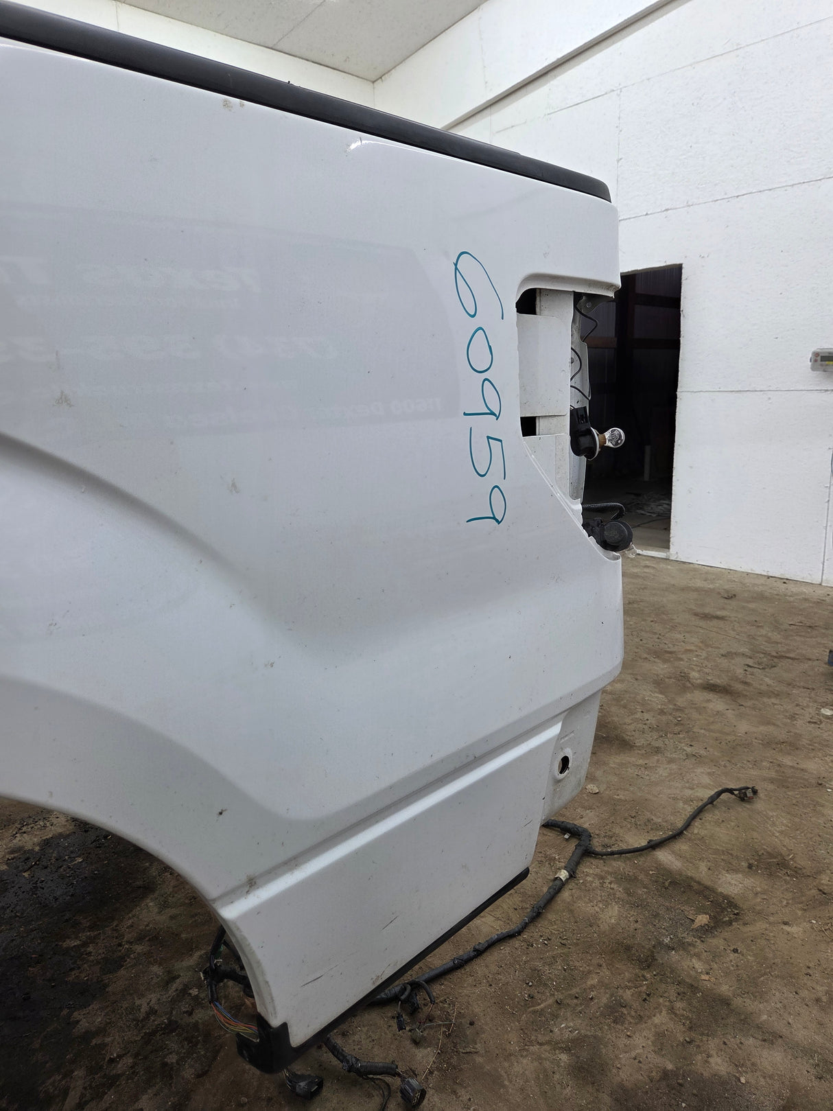 2009-2014 Ford F150 8' Long Truck Bed