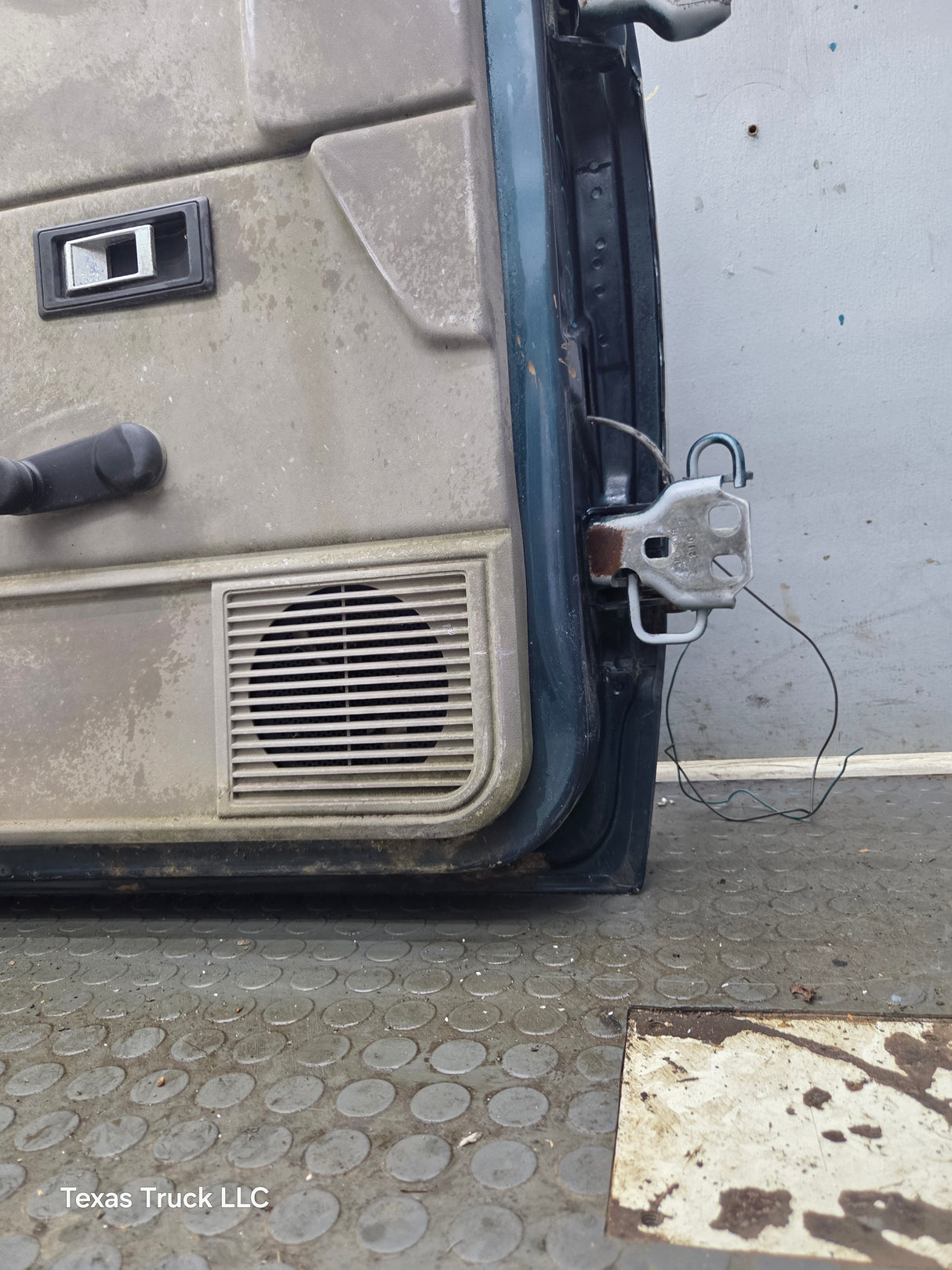 1992-1996 Dodge Dakota LH Driver Side Front Door